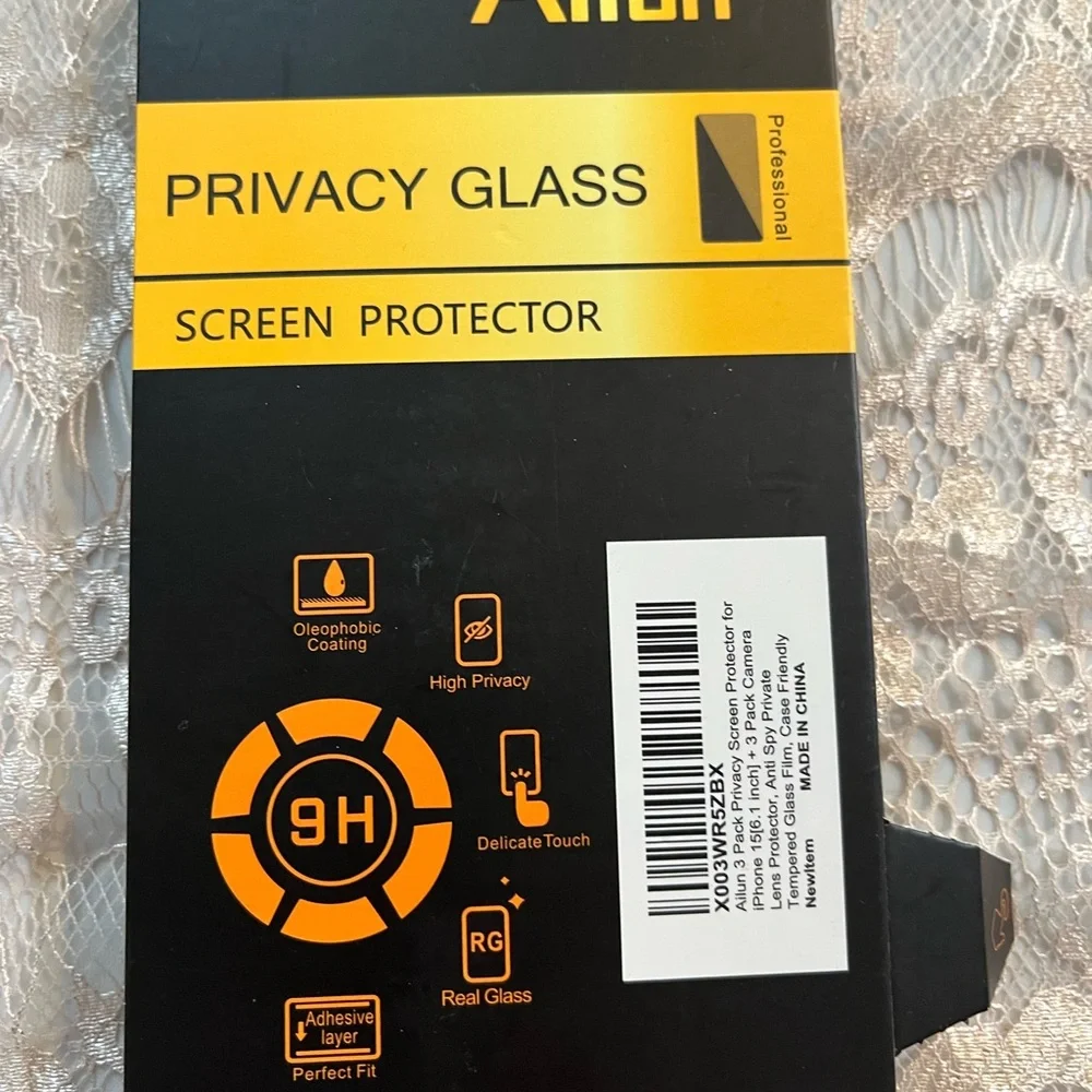 Ailun Privacy Glass Screen Protector - Black iPhone 15 3 Pack